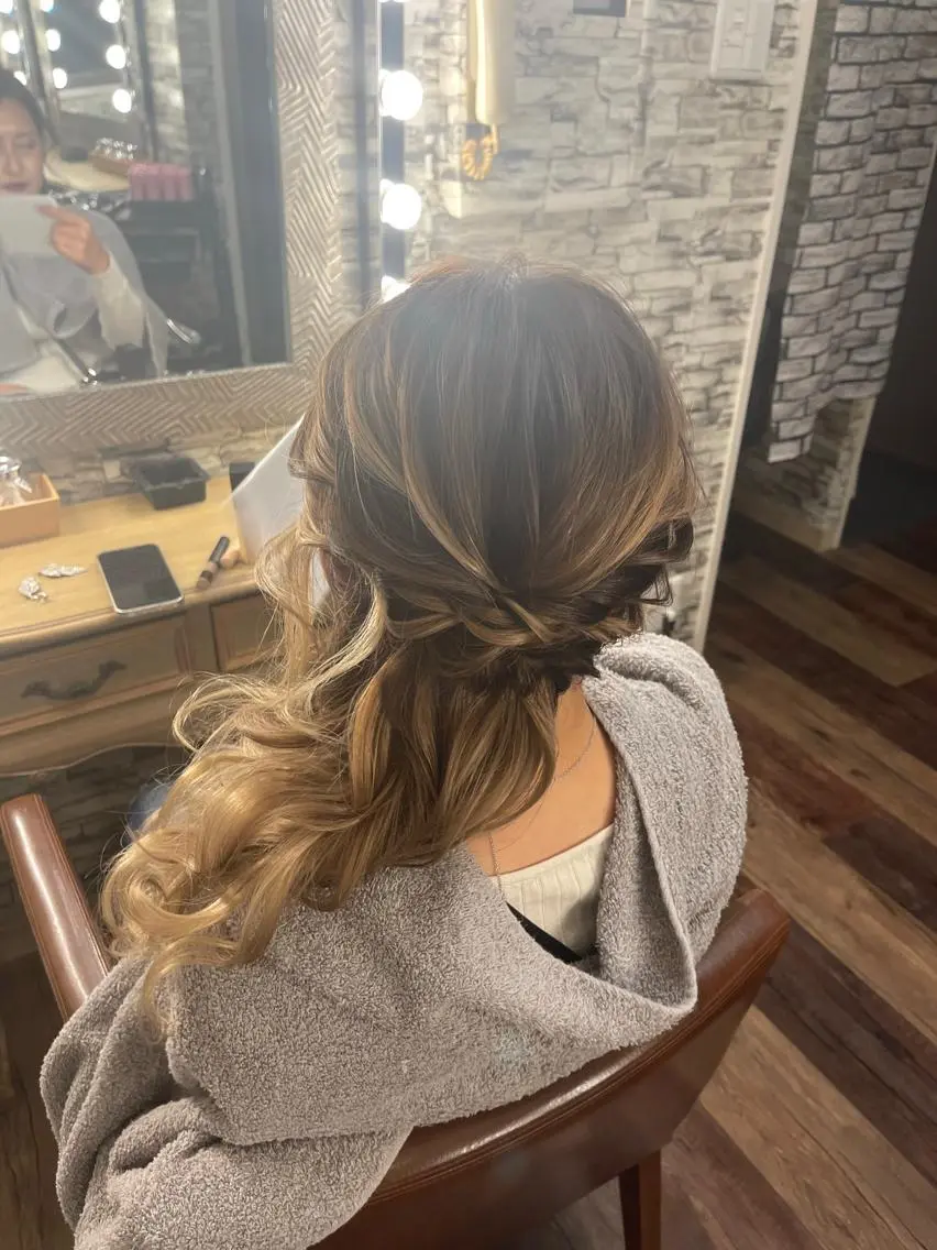ロング ヘアアレンジ hair make Lucciのヘアスタイル