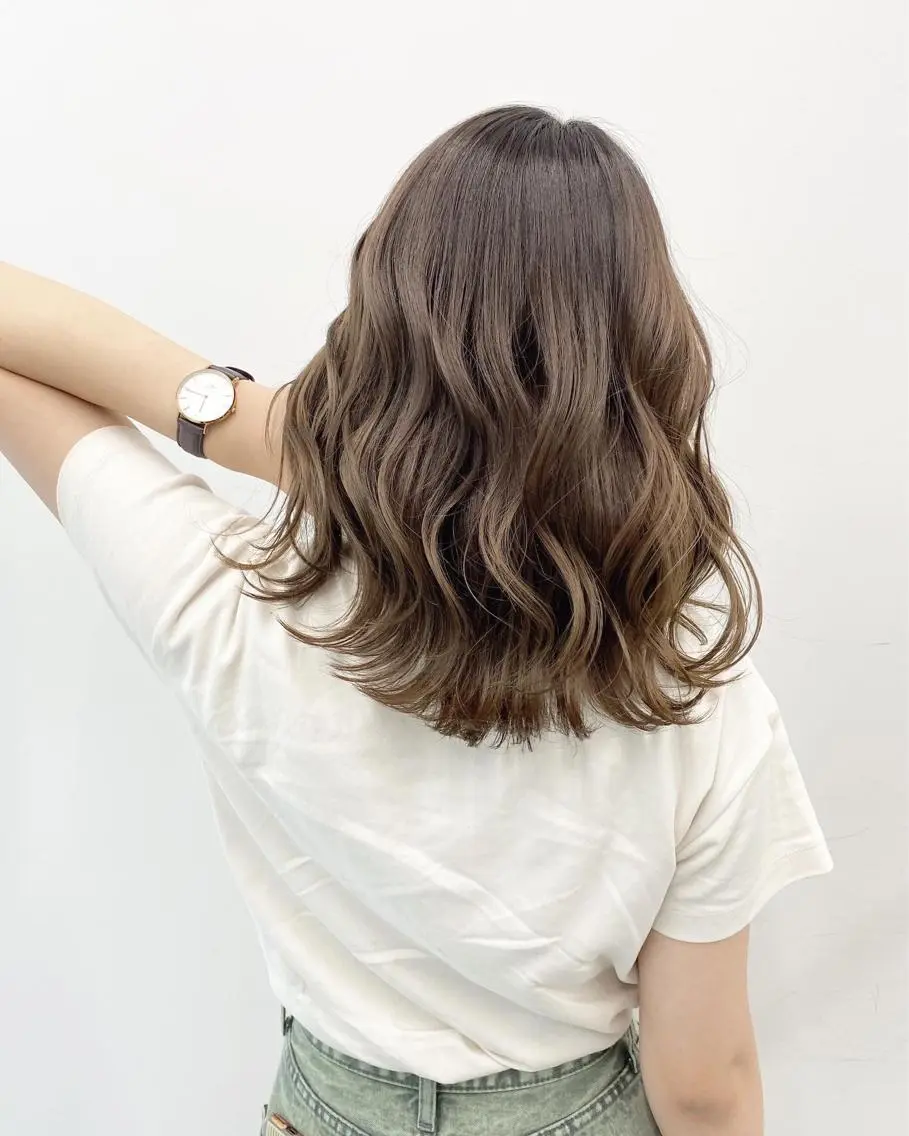 ミディアム カラー パーマ ヘアアレンジ 【公式】amble luxe池袋東口🩷のヘアスタイル