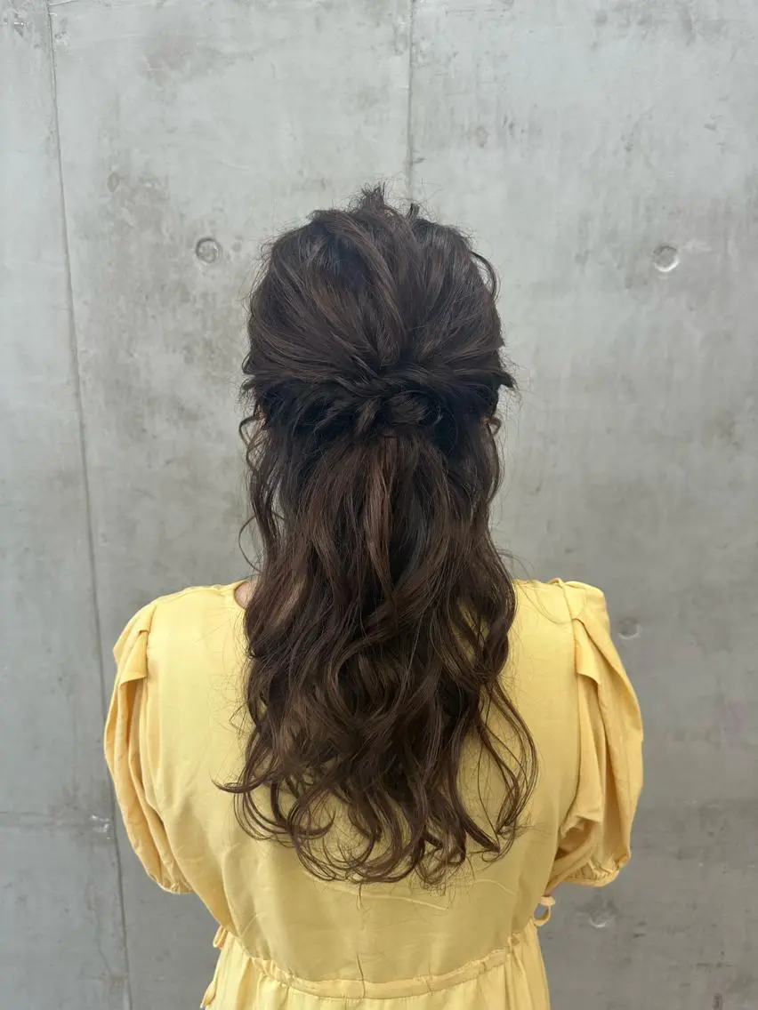 ヘアアレンジ ハーフアップ 結婚式・ブライダル カットモデル募集中 ／HARUKA🎀のヘアスタイル