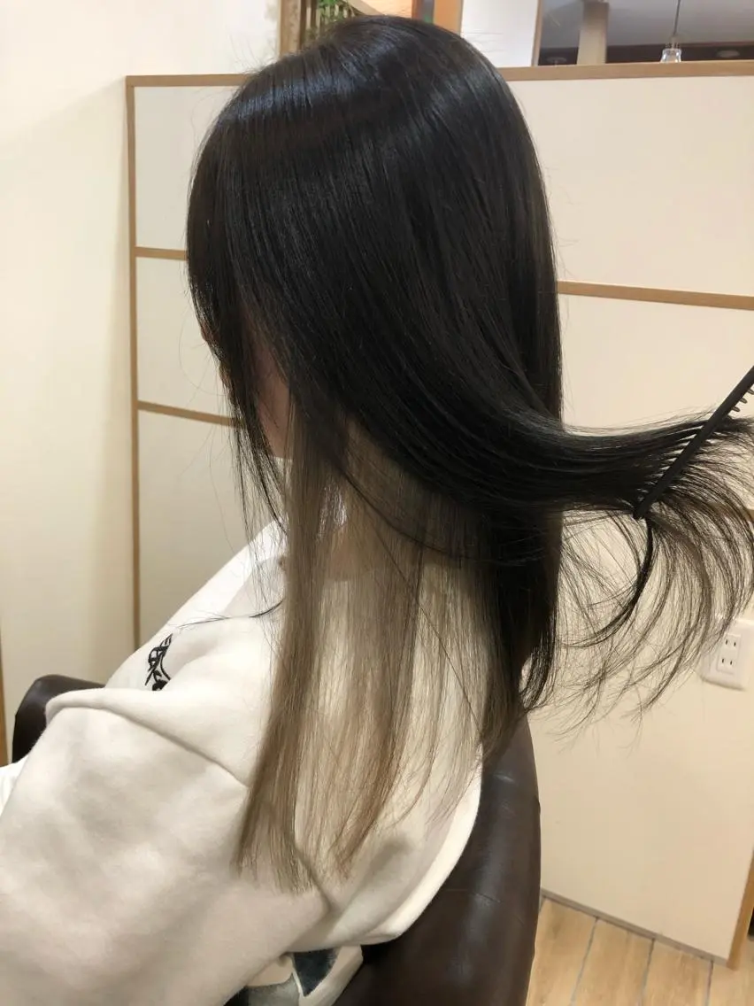 セミロング カラー アッシュ シルバー シルバーアッシュ ヘアカラー 髪質改善特化 長澤友哉のヘアスタイル