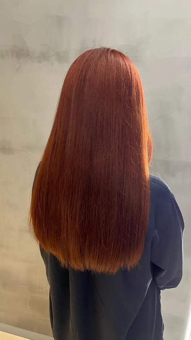 ロング カラー ブリーチ ブラウンカラー レッドカラー レッドブラウン ヘアカラー 伊佐治 夕芽のヘアスタイル