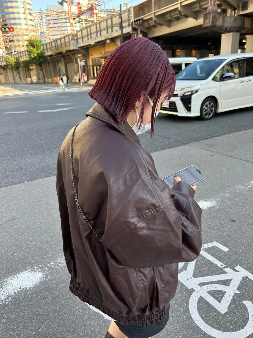 ミディアム カラー パーマ ヘアアレンジ メンズ キッズ ネイル マツエク・マツパ アイブロウ カシス 眉カラー 薄暮 マツイ　レンのヘアスタイル