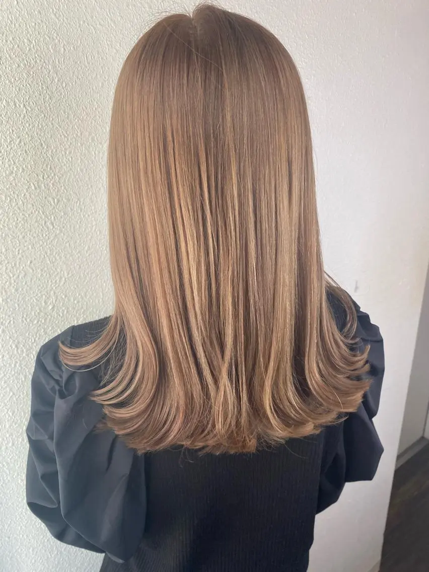 ミディアム カラー ブリーチ ケアブリーチ ヘアカラー 似合わせ/ カラー.岡田友仁のヘアスタイル
