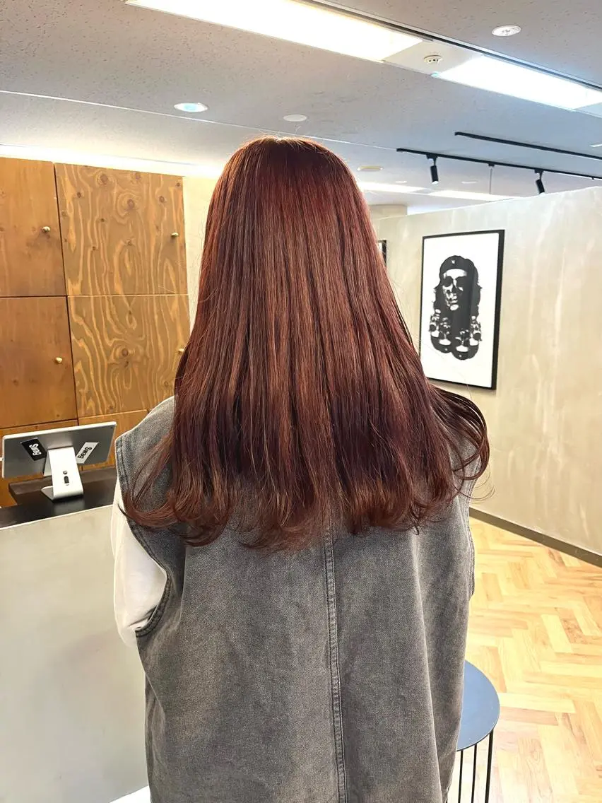 ロング カラー ブリーチ ダブルカラー ブリーチなしカラー ena/ブリーチなし 透明感・レイヤー🎀のヘアスタイル