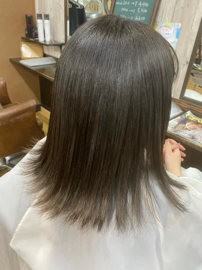 カラー イルミナカラー 大芝 沙耶のヘアスタイル