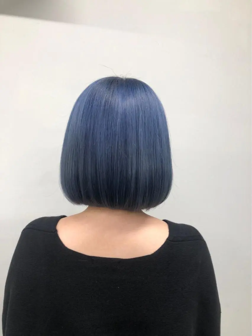 ショート 寒色/ベージュヘア ブリーチありMiOのヘアスタイル