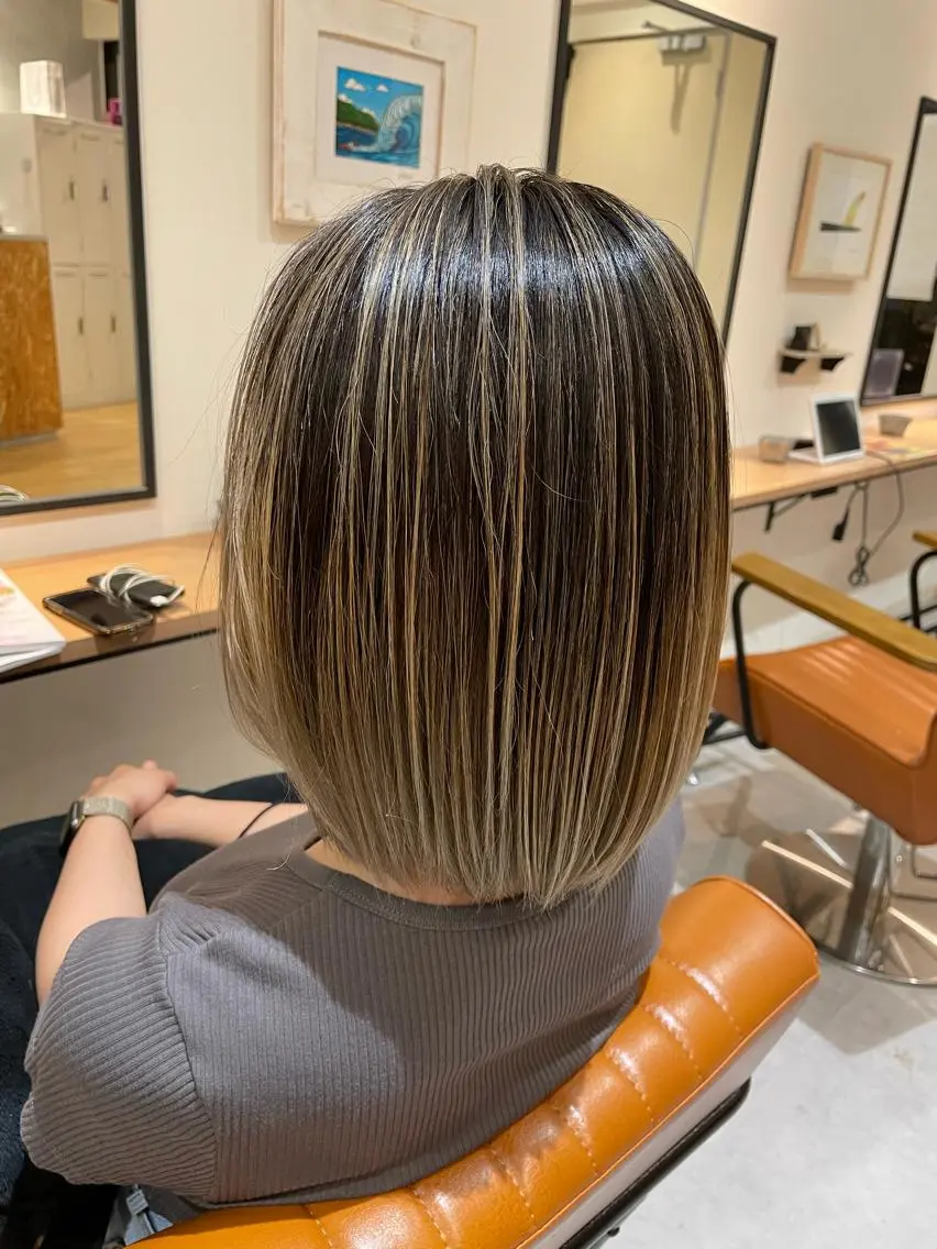 ミディアム カラー バレイヤージュ ダブルカラー レイヤーカット ヘアカラー 中田 サヤカのヘアスタイル