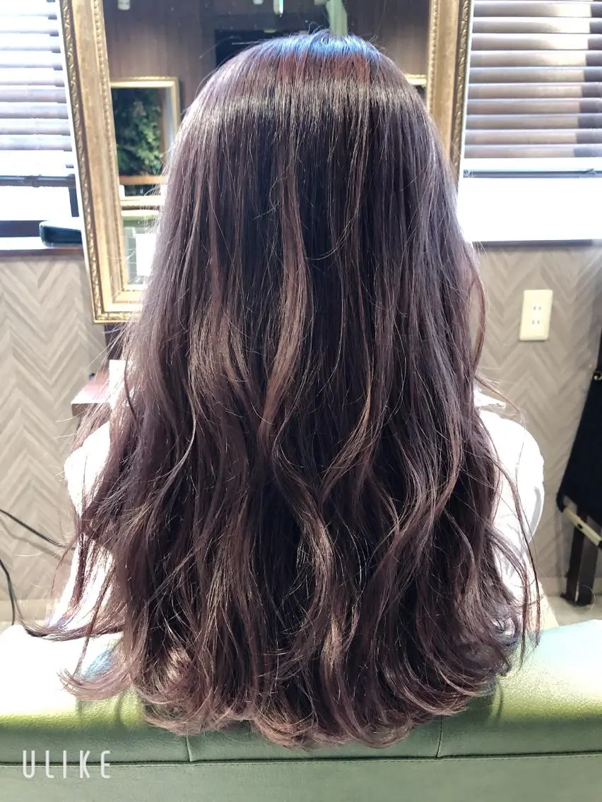 ロング カラー アッシュ ピンクカラー ピンクアッシュ 白戸 優樹のヘアスタイル