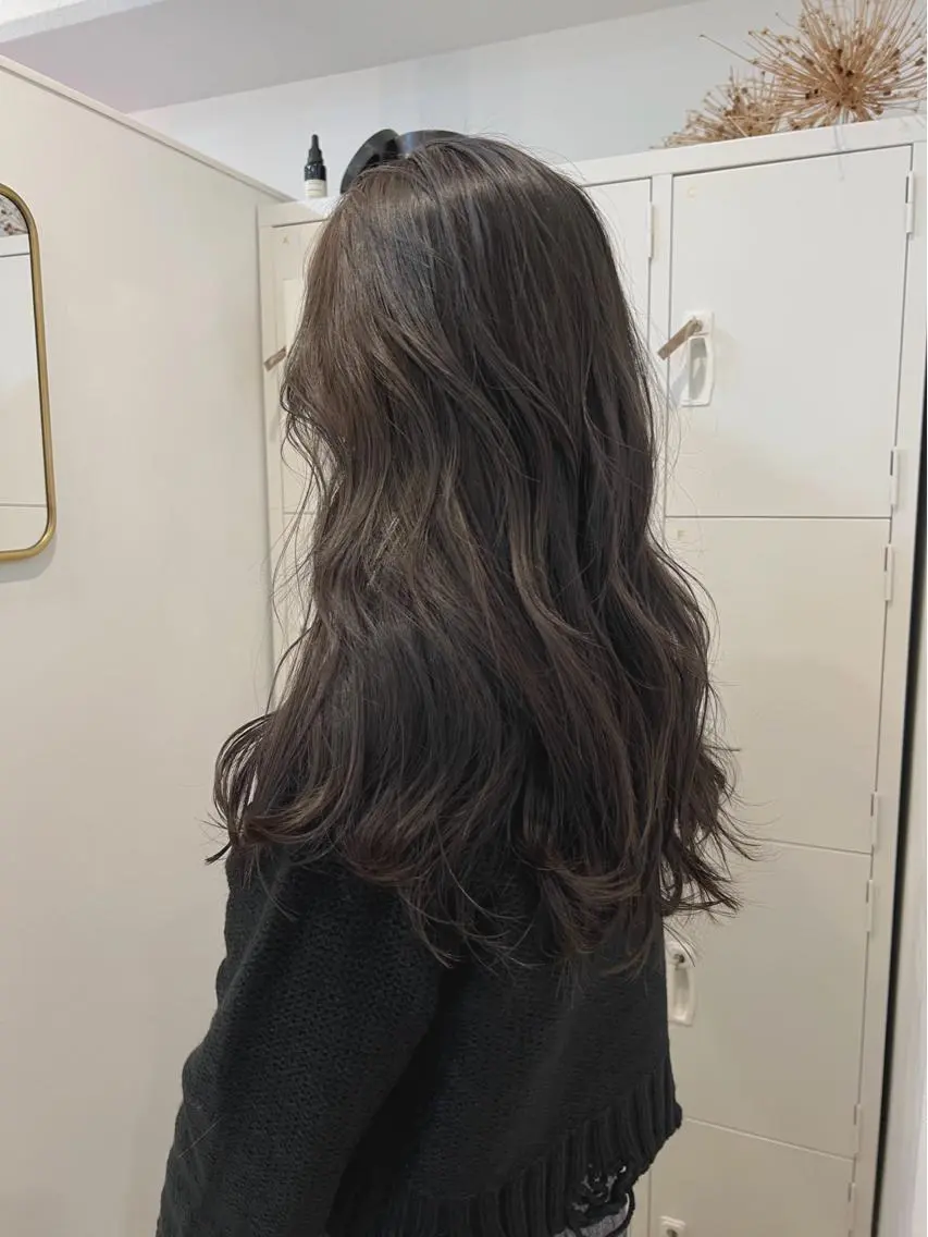 ロング カラー ベージュカラー グレージュ ハイトーンカラー ハイトーンベージュ ミルクティーベージュ kakeru/ボブ パーマ/レイヤーのヘアスタイル