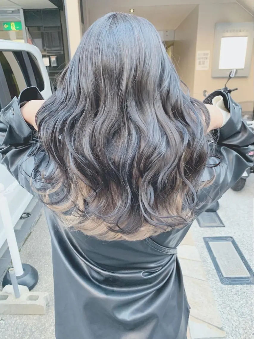 ロング ロング H (エイチ) 烏丸御池店のヘアスタイル