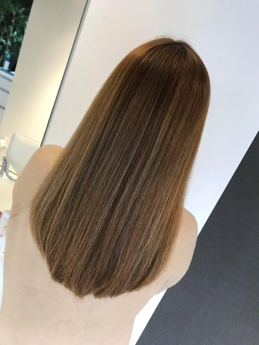 ロング カラー カット ヘアカラー トリートメント 🔹TOMO🔹 圧倒的経験値🔹のヘアスタイル