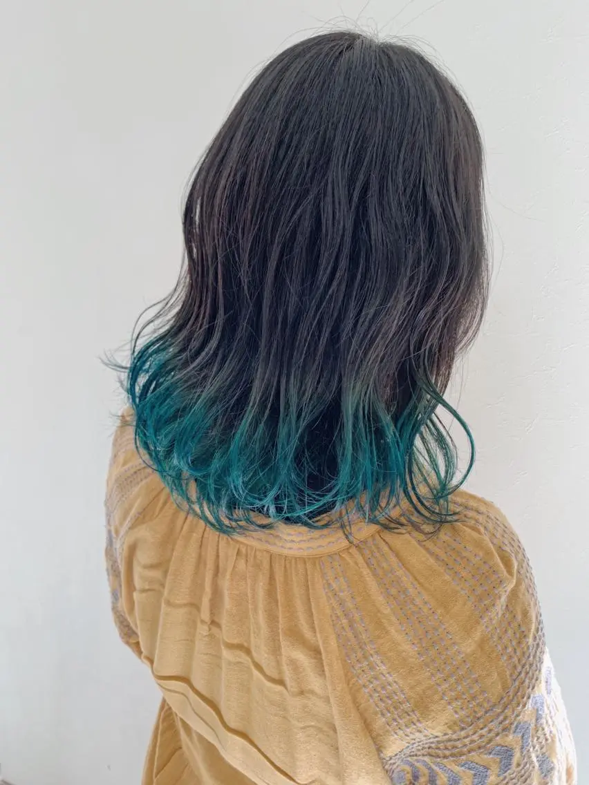 ミディアム カラー 新井 広之のヘアスタイル