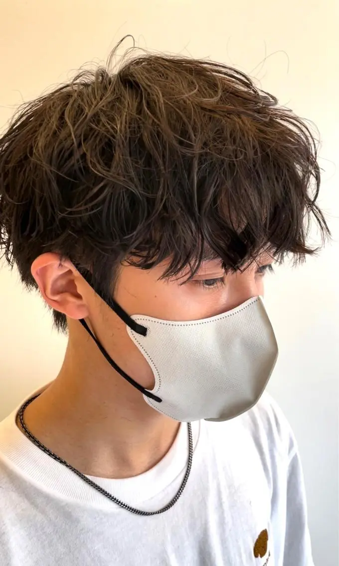 ショート 入本 翼のヘアスタイル
