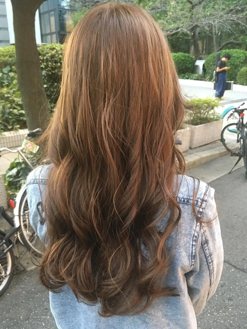 セミロング ロング カラー 髪質改善 中川 翔のヘアスタイル