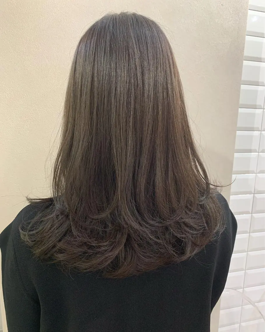 ロング カラー レイヤーカット hubhair レイヤー/透明感のヘアスタイル