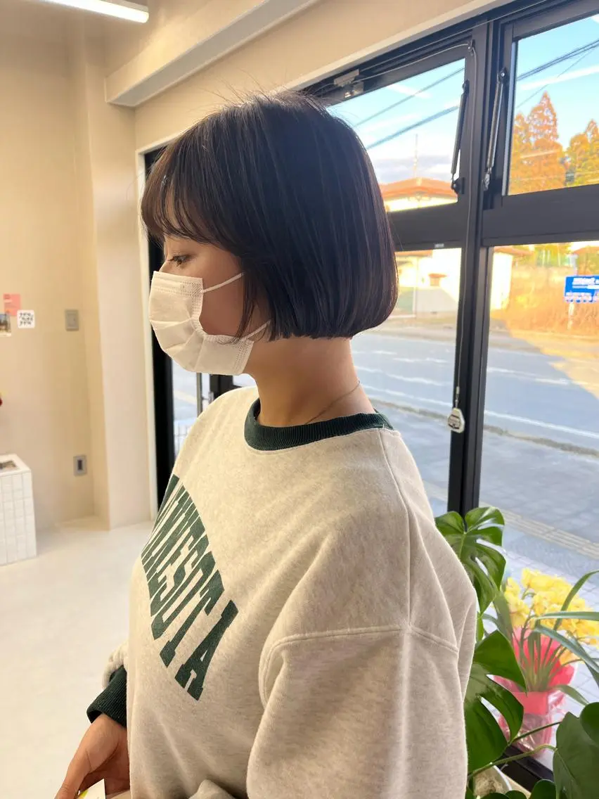 ショート カラー ヘアアレンジ 🫧umu.🫧韓国 /レイヤーカットのヘアスタイル