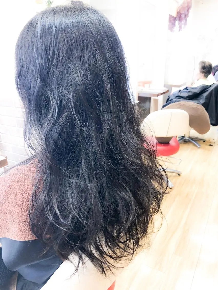 ロング 小澤 充のヘアスタイル