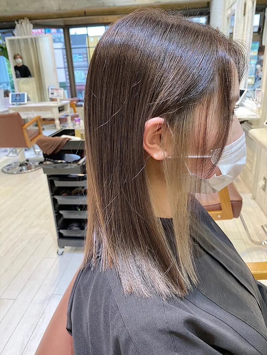 セミロング カラー ブリーチ koheiのヘアスタイル