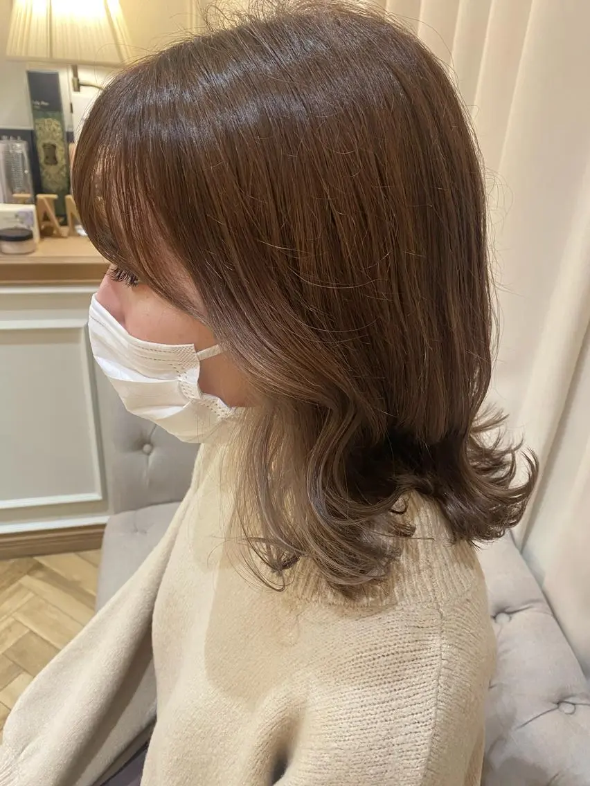 ミディアム ヘアカラー 原 朱莉のヘアスタイル