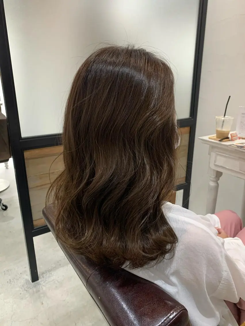 セミロング カラー ヘアアレンジ ヘアカラー トリートメント kei🤎ベージュ /透明感カラー/博多のヘアスタイル