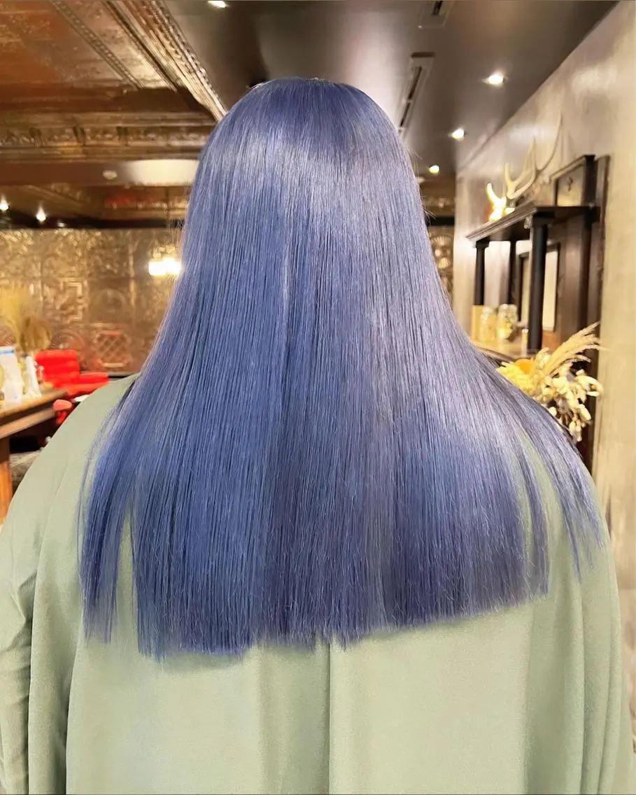 ロング カラー ブリーチ ブルーカラー ハイトーンカラー ネイビーカラー カット ヘアカラー 圧倒的デザイン力 店長🎨RENAのヘアスタイル
