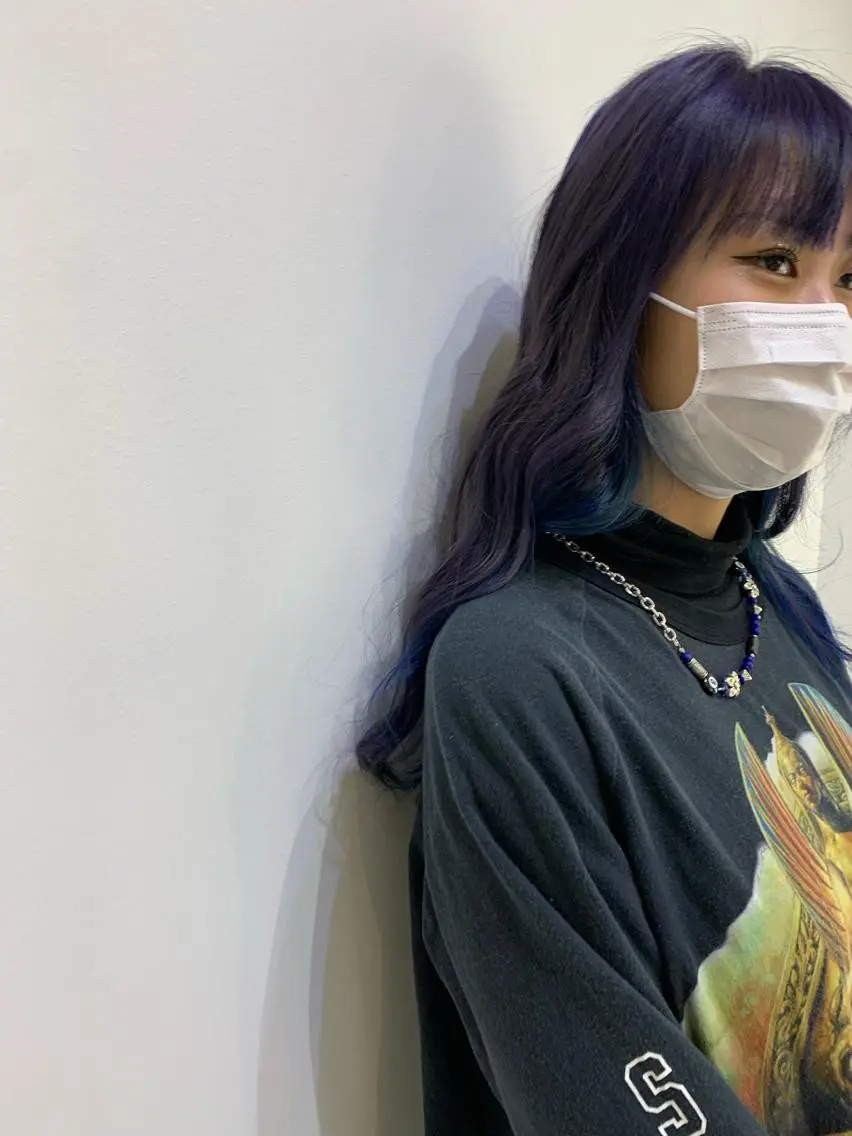カラー ブリーチ ブルーカラー ヘアカラー mickey Yuinaのヘアスタイル