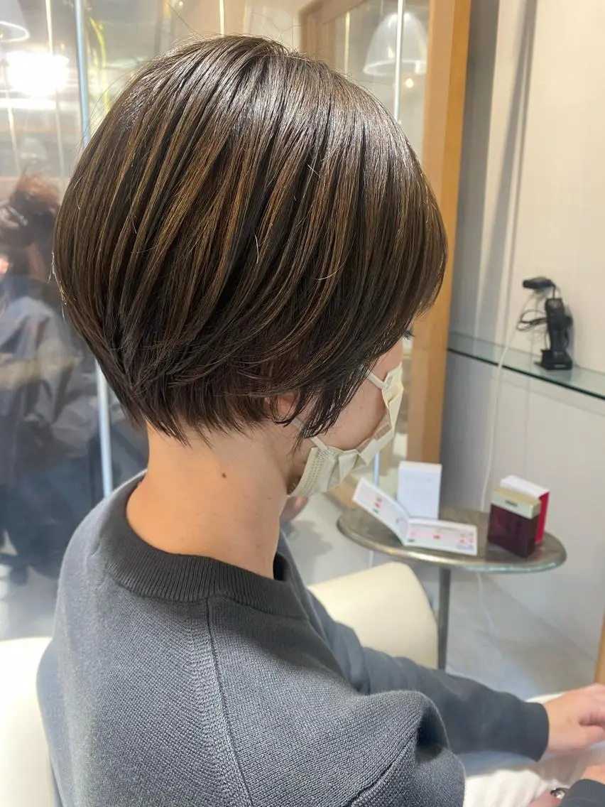 ショート カラー カット ヘアカラー トリートメント 安永 涼のヘアスタイル