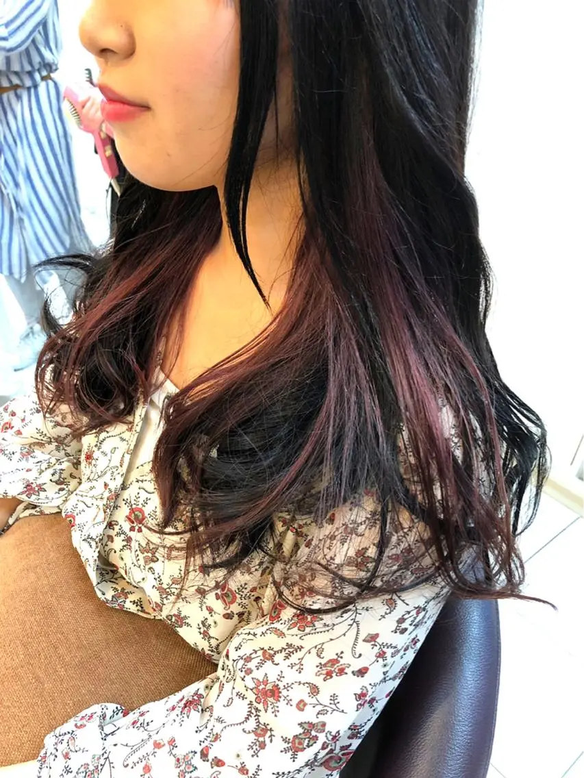 セミロング カラー インナーカラー ピンクカラー 野々山 直貴のヘアスタイル