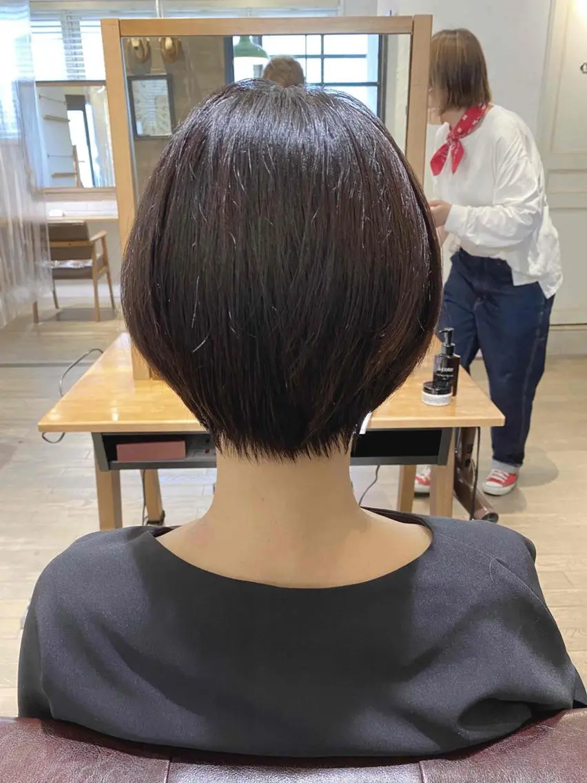 ショート カラー 前田 裕介のヘアスタイル