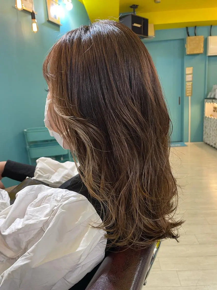 セミロング ヘアカラー 末石 智のヘアスタイル