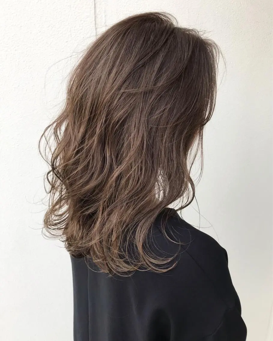 ロング レイヤーカット 片桐 美海のヘアスタイル