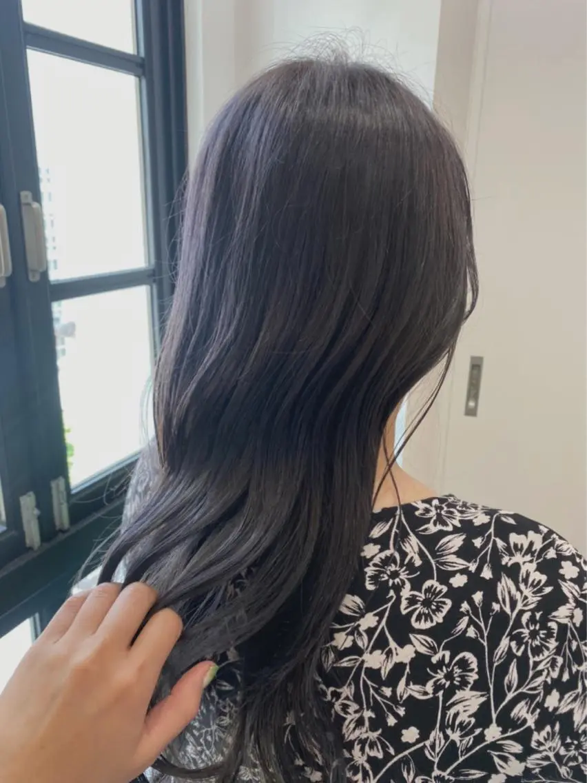 セミロング カラー グレージュ ラベンダーカラー ラベンダーグレージュ ラベンダーグレー マンツーマン 美容師💚コウブチのヘアスタイル