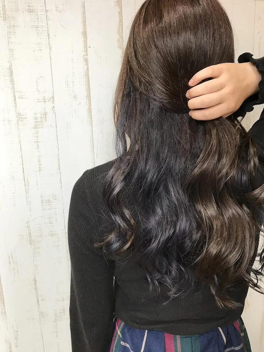 ロング カラー パーマ ヘアアレンジ チビ編み込みエクステ シールEXどぅ〜すのヘアスタイル