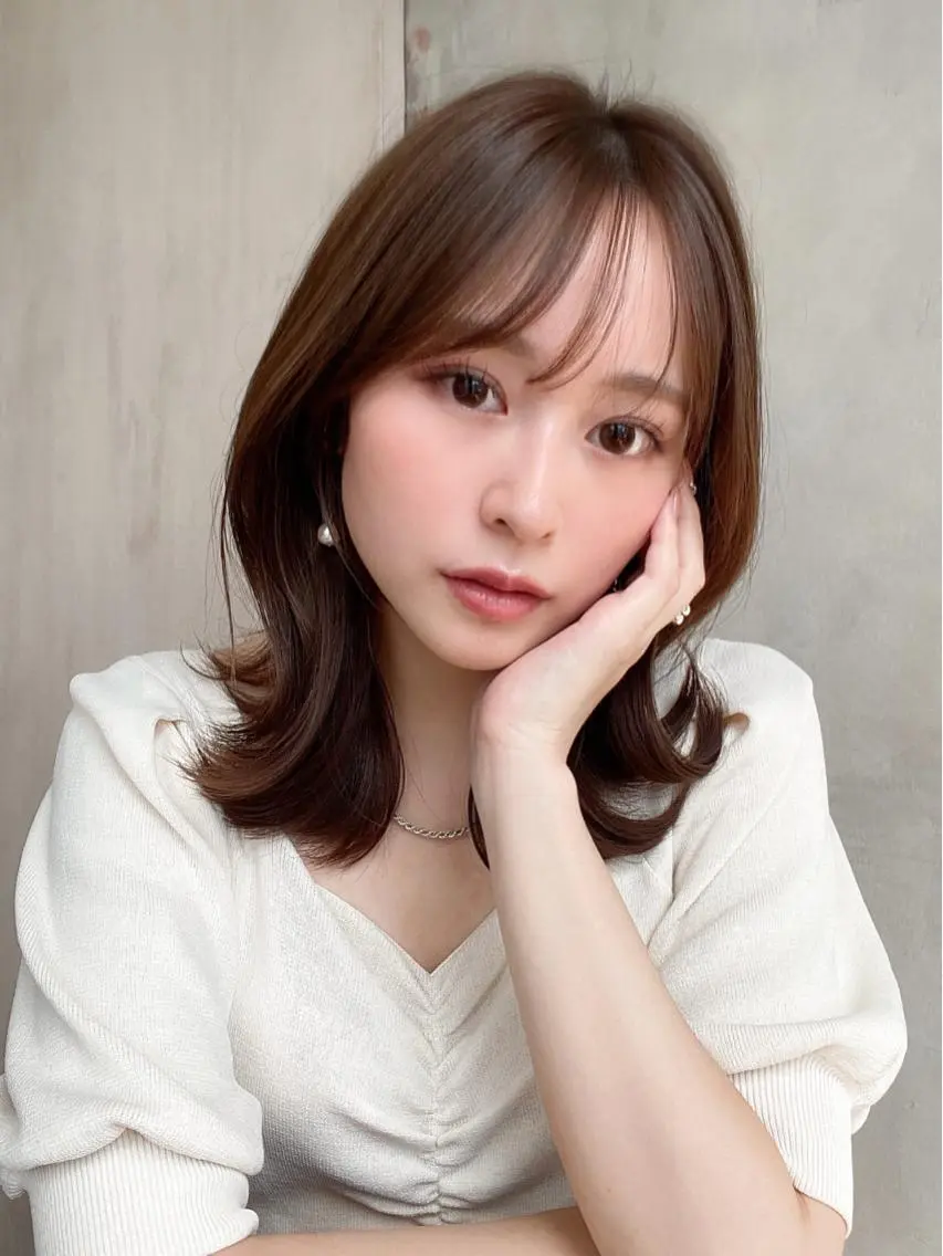 ミディアム くびれヘア 髪質改善 縮毛矯正 🧡くびれヘア/前髪 顔周り🧡久原結衣のヘアスタイル