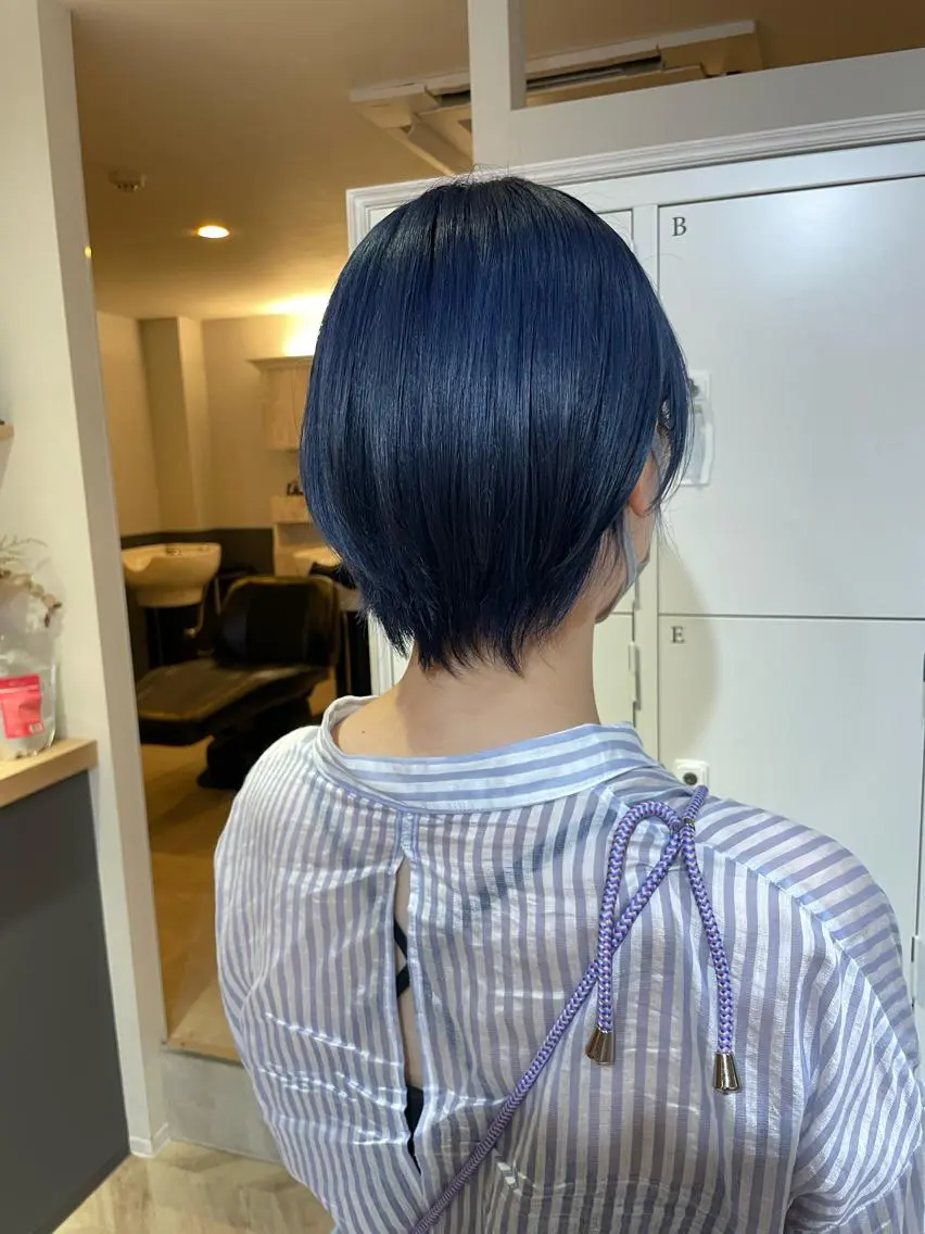 ショート カラー akane .のヘアスタイル