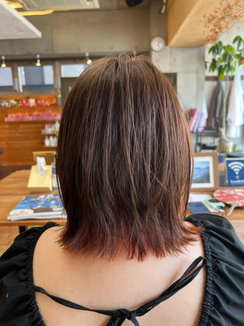 セミロング ヘアカラー 両国駅徒歩1分⭐️ アイロン仕上げのヘアスタイル