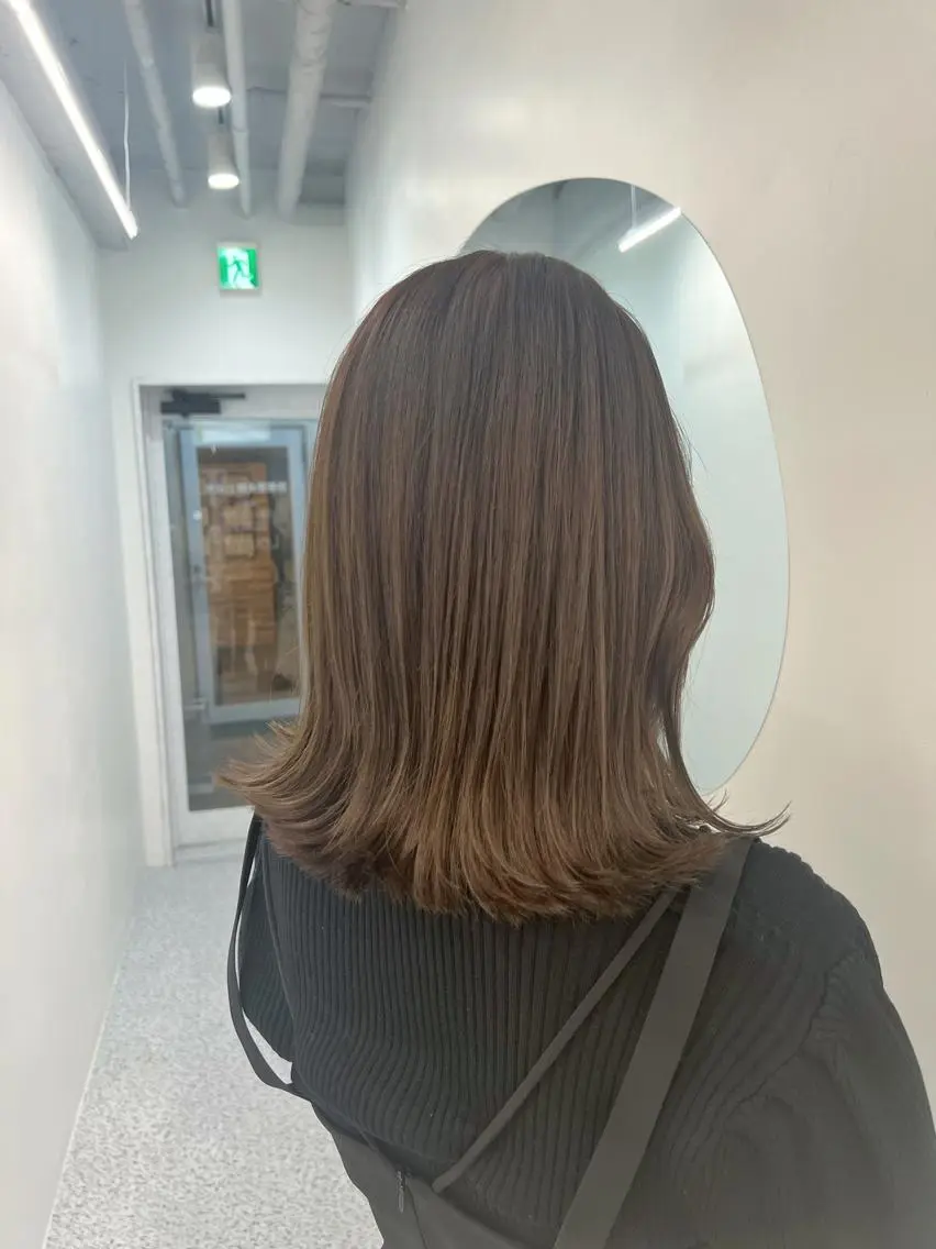 ミディアム カラー グレージュ 韓国ヘア☁️ mitsukiのヘアスタイル