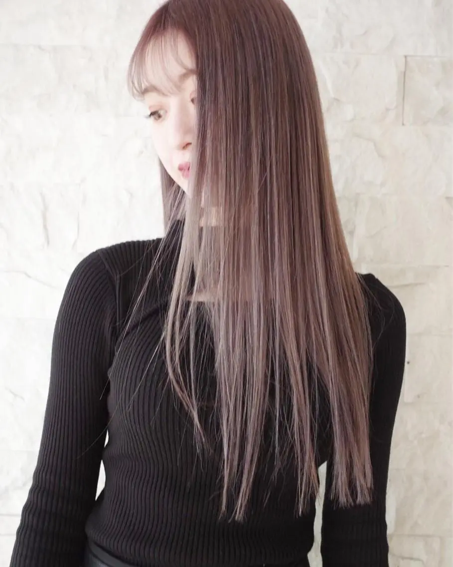 セミロング カラー カット suvvy hairsalonのヘアスタイル