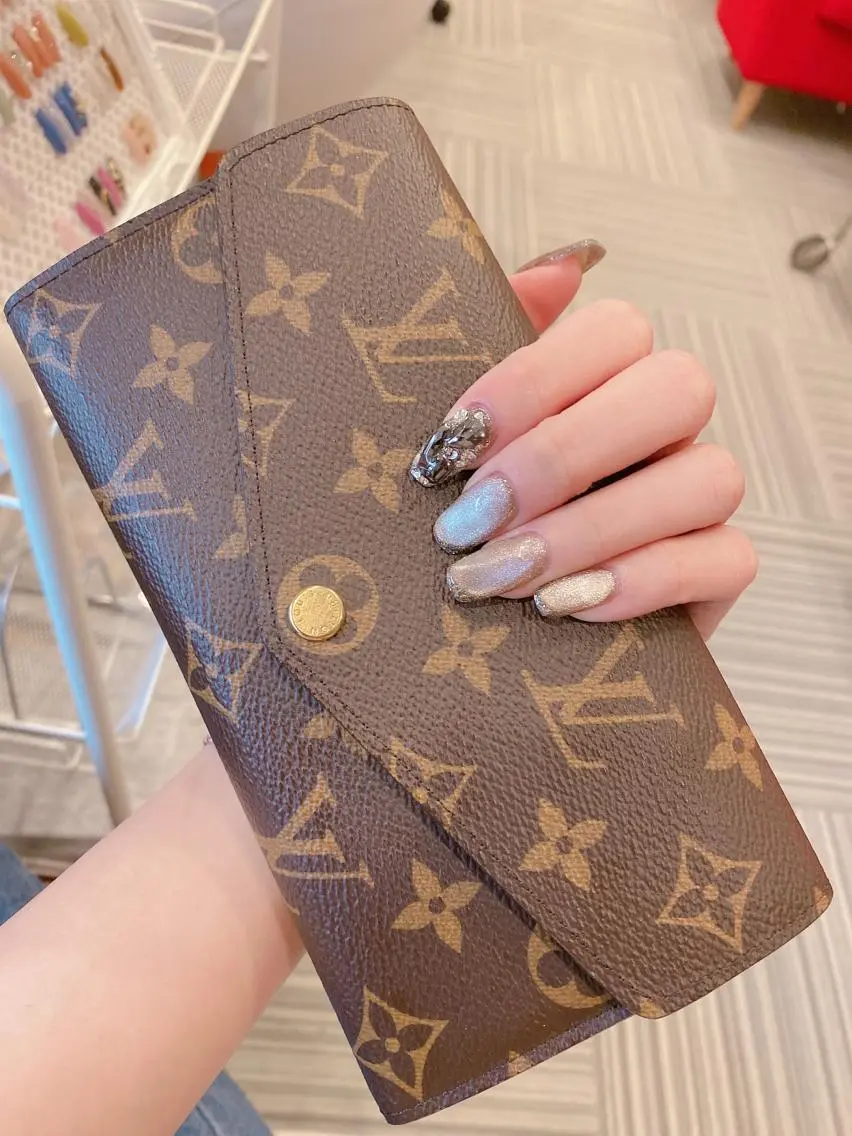 ネイル Tinaネイル 難波のネイルデザイン