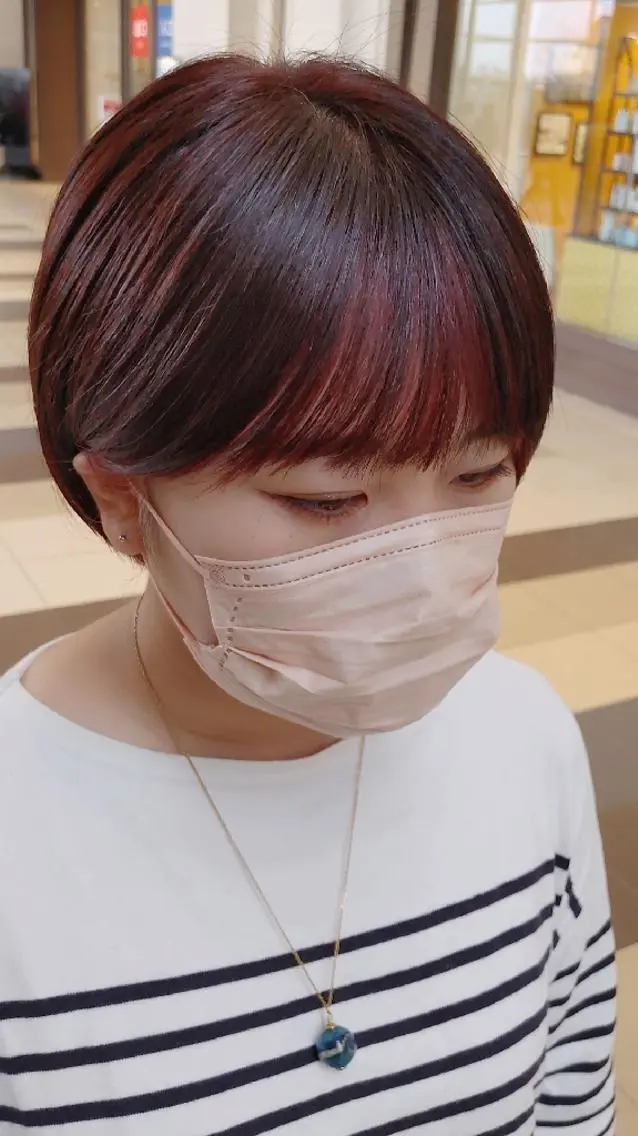 ショート ホリウチ ユキエのヘアスタイル