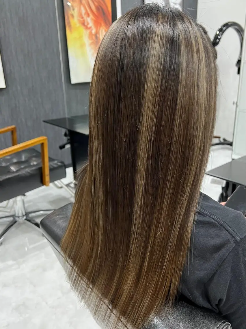 ロング 透明感カラー🕊️✨ Mayu🦮🩶のヘアスタイル