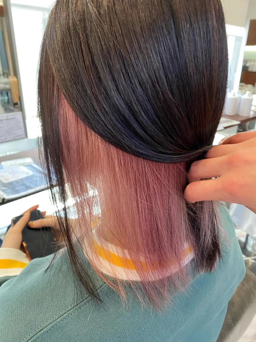 ミディアム カット ヘアカラー トリートメント 吉田 桃香のヘアスタイル