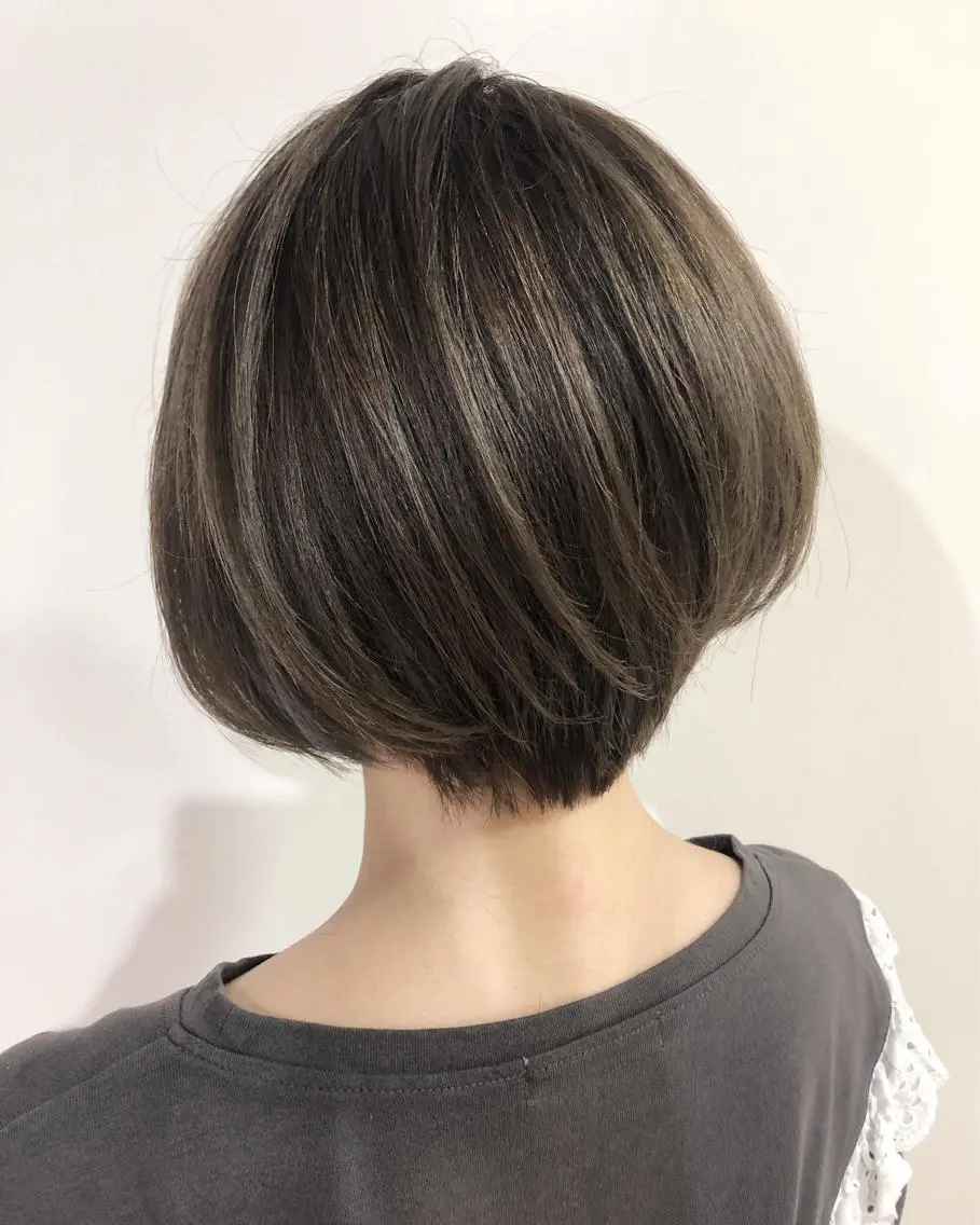 ショート ハイライト 似合わせカット トリートメント 夜23時まで予約🉑 reverieあきらのヘアスタイル