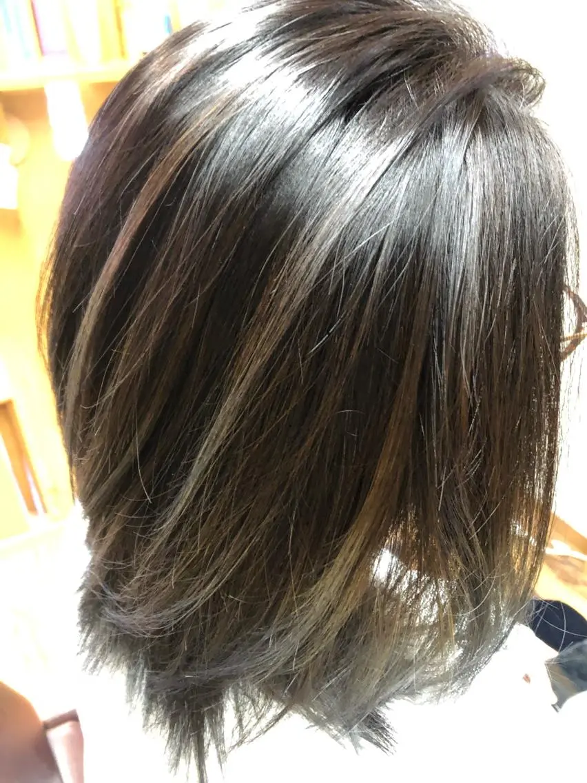 ミディアム カラー アッシュ ハイライトカラー ハイライト 後藤 健史のヘアスタイル