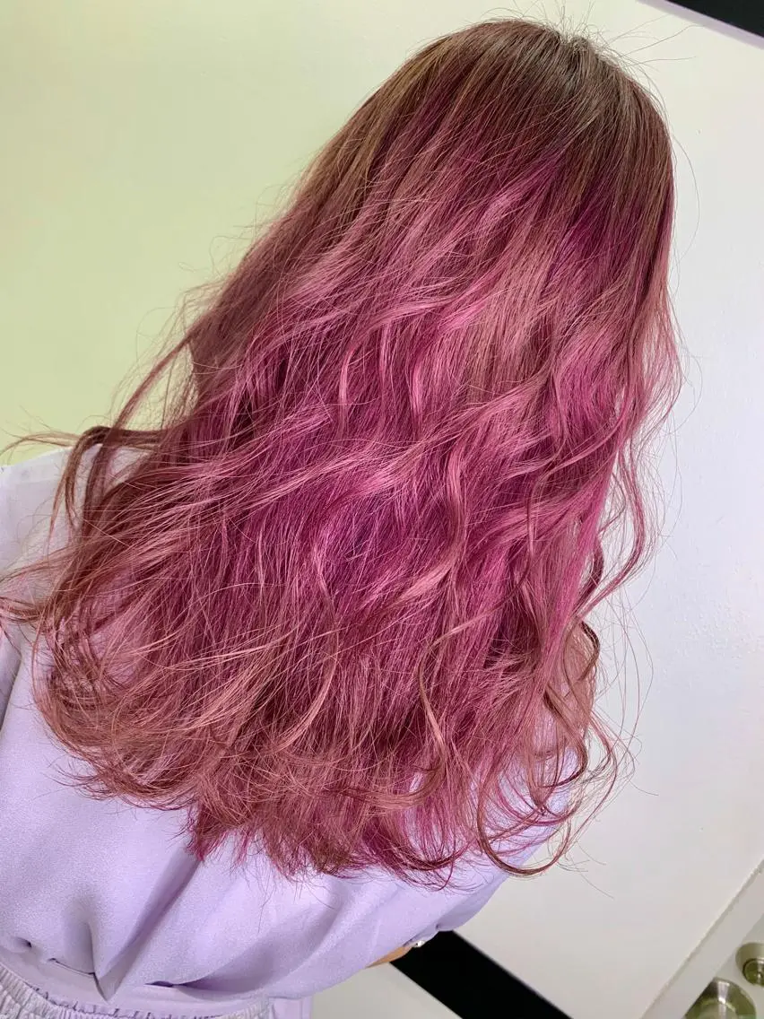 カラー Itsuki .のヘアスタイル