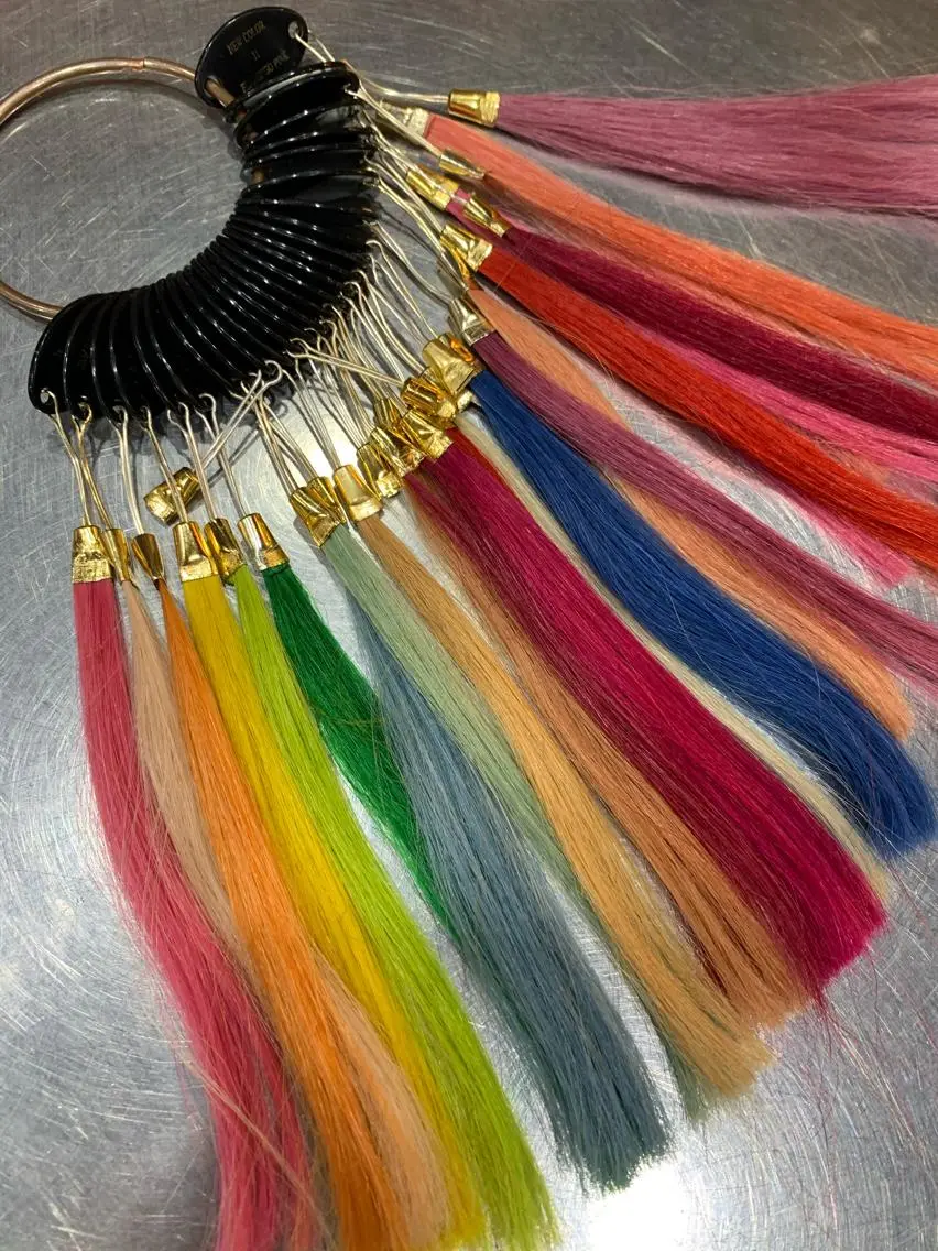 ミディアム カラー ヘアアレンジ エクステ 🌈派手髪エクステ ブレイズ🌈ひろとのヘアスタイル