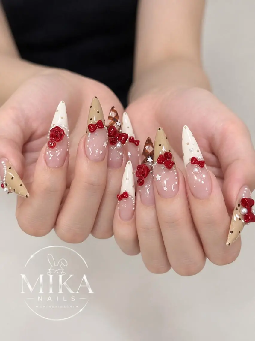 ネイル アートネイル チークネイル ドット フットネイル フレンチネイル ハンドネイル 🌷Luna Mika🌷のネイルデザイン
