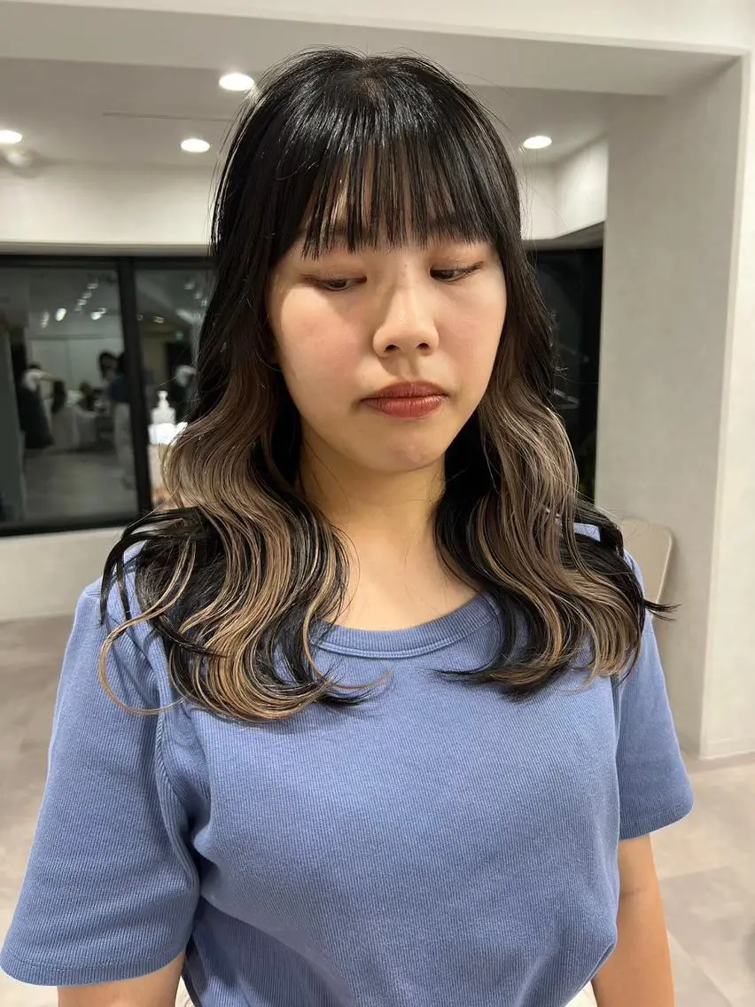 セミロング カラー 顔周りカット 盛れる艶髪カラー Harusa🎀のヘアスタイル