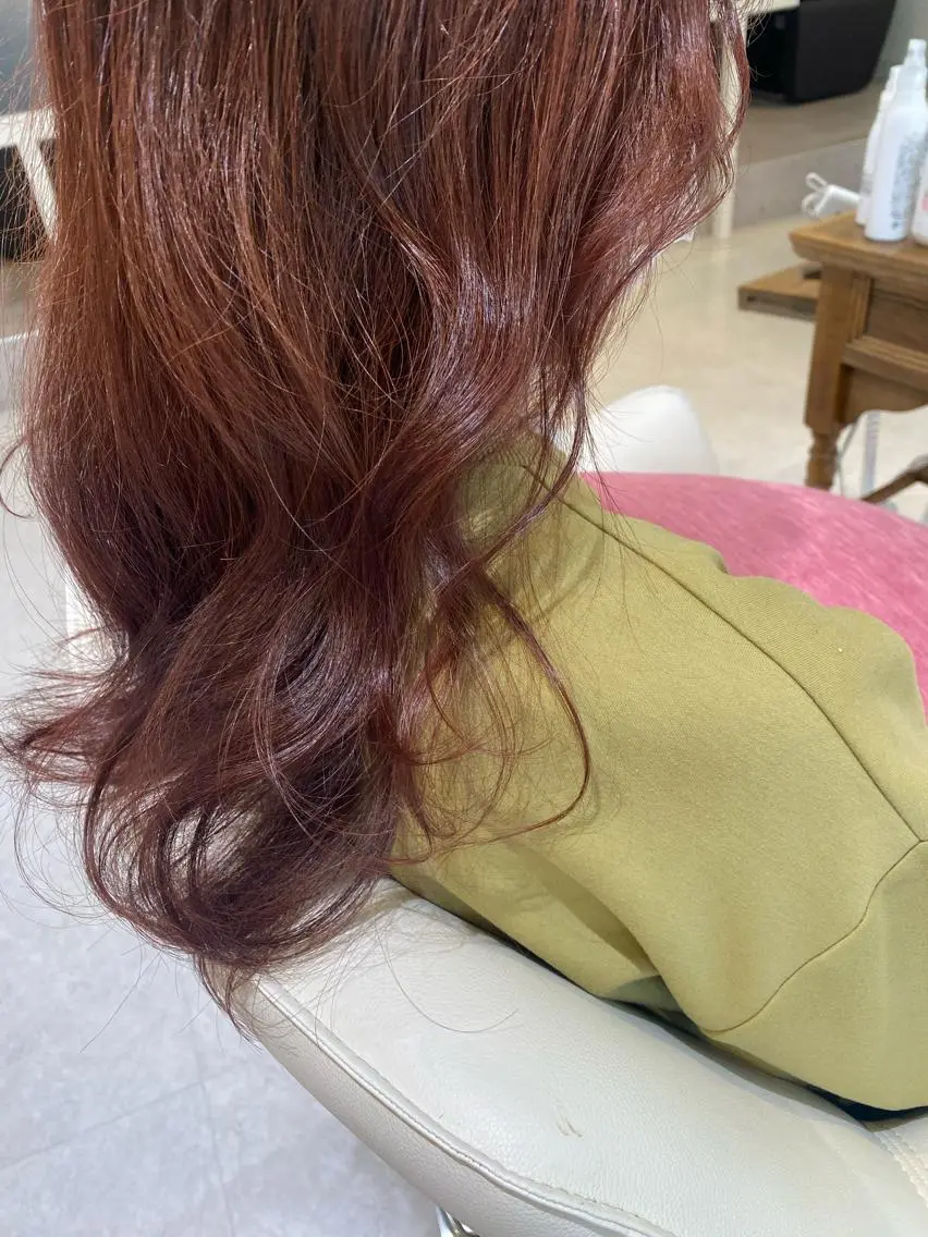 セミロング ヘアカラー 梛木 唯のヘアスタイル