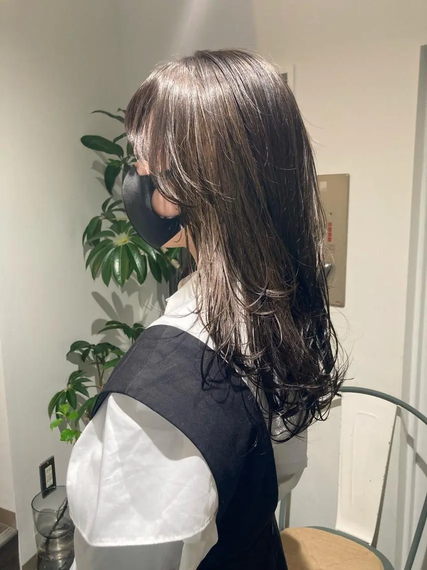 ロング レイヤーカット 佐伯 和佳のヘアスタイル